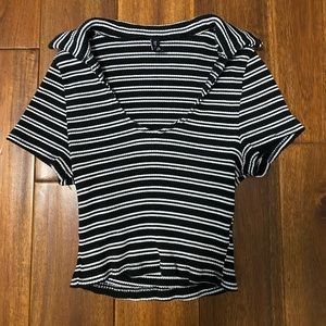 Striped black and white small crop top